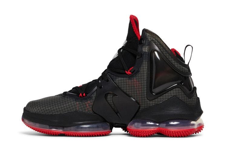 Men's LeBron 19 'Bred'