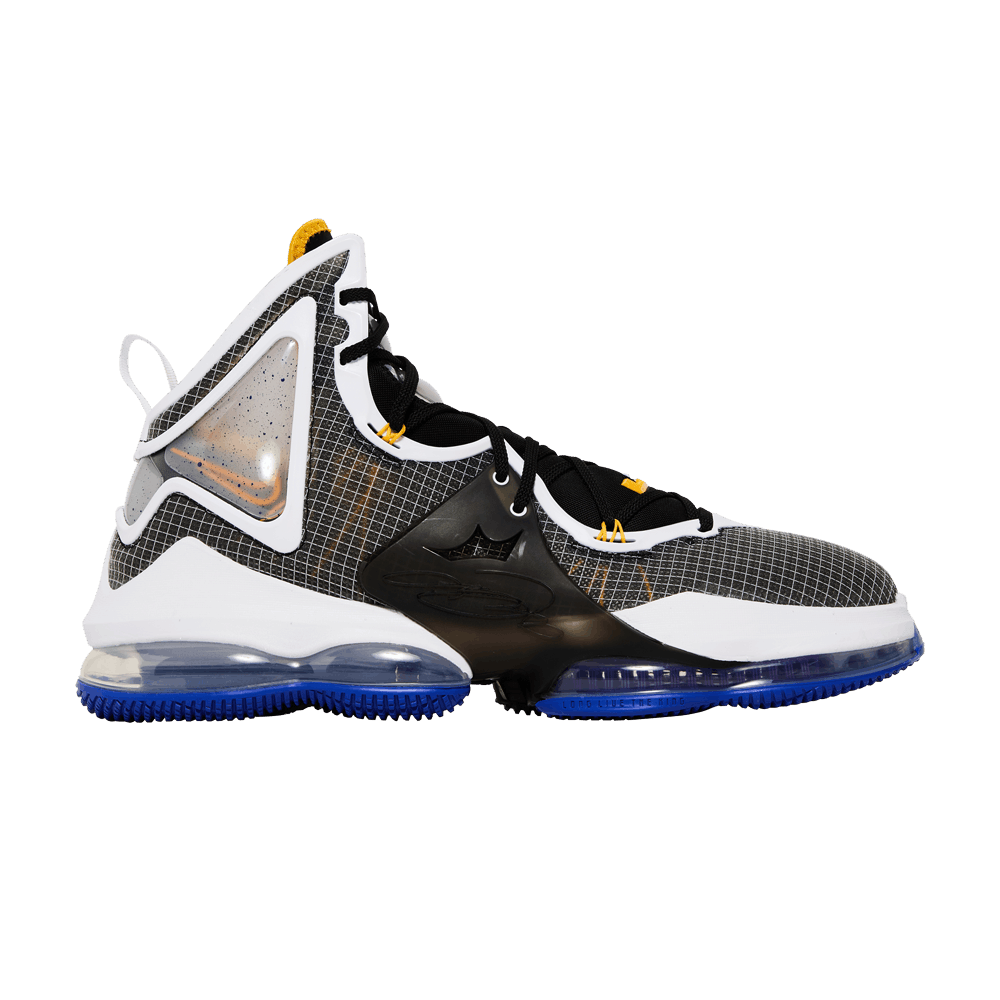 Men's LeBron 19 'Graduate'