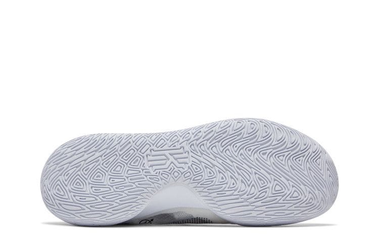 Men's Kyrie Flytrap 5 'White University Red'