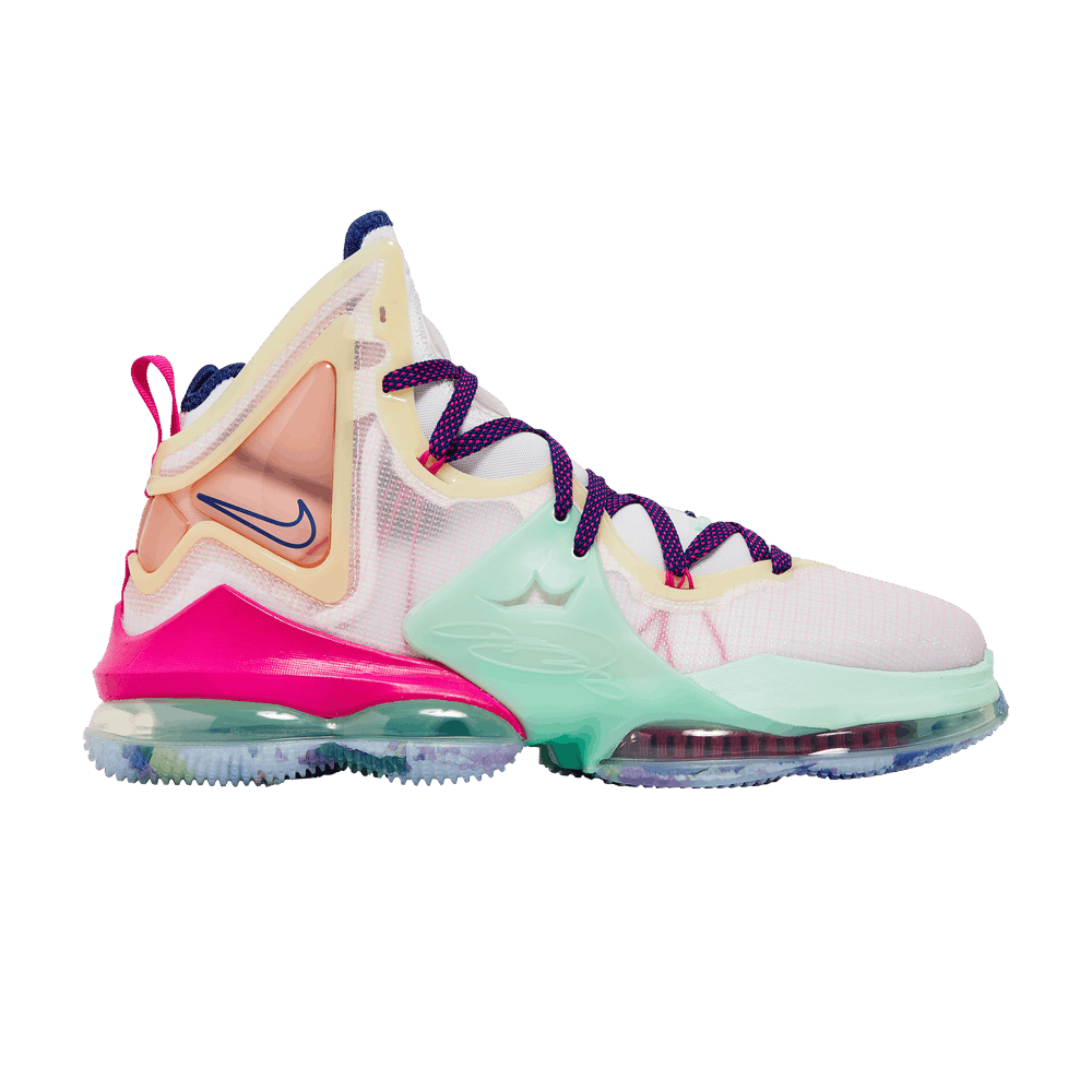 Men's LeBron 19 'Valentine's Day'