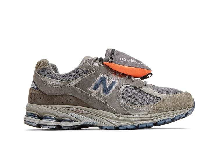 Men's 2002R 'Pouch - Castle Grey'