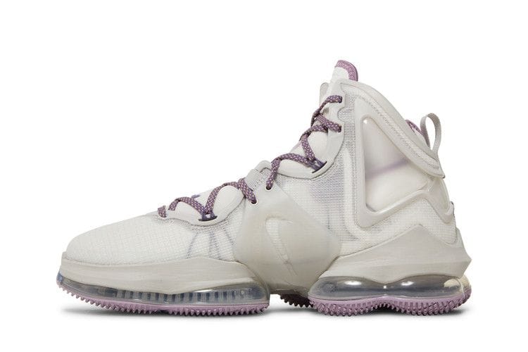 Men's LeBron 19 'The Cast'