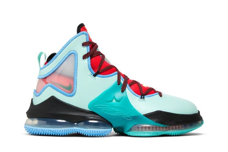 Men's LeBron 19 'LeBronival'