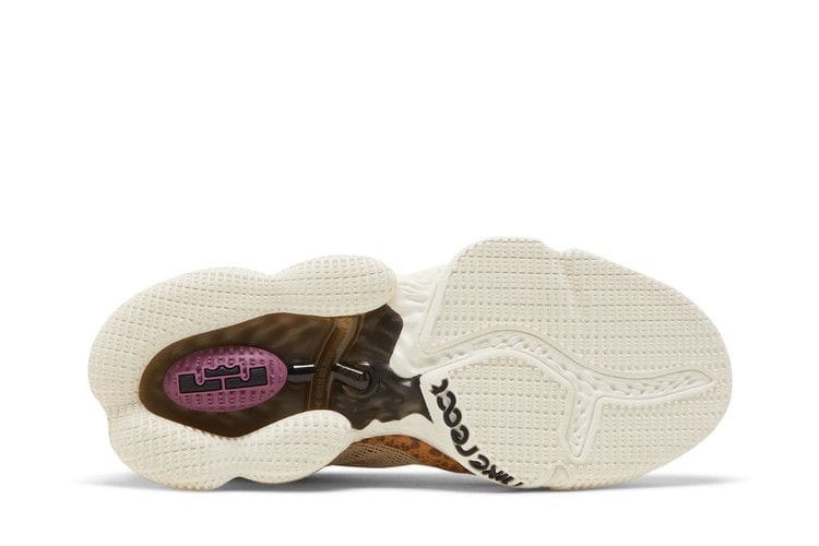 Men's LeBron 19 Low 'Safari'