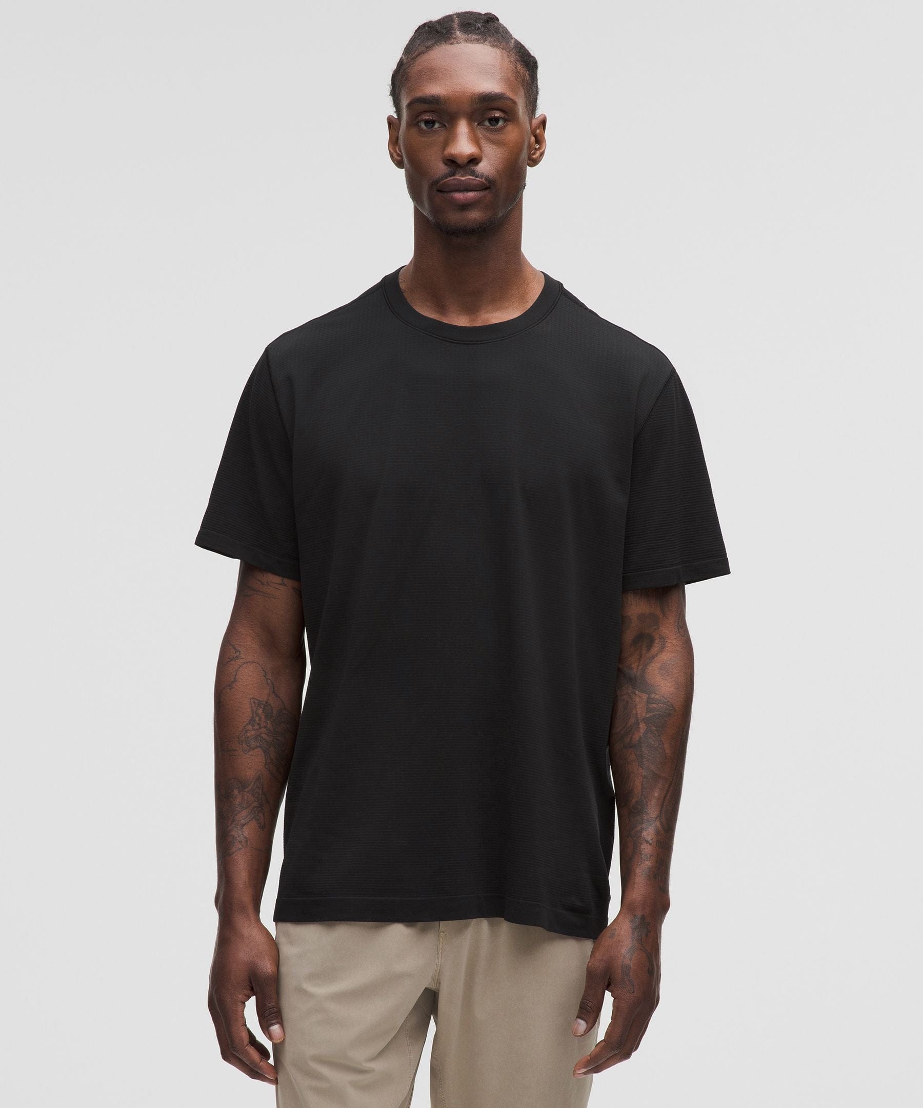 Lululemon Metal Vent Tech Relaxed - Fit Short - Sleeve Shirt