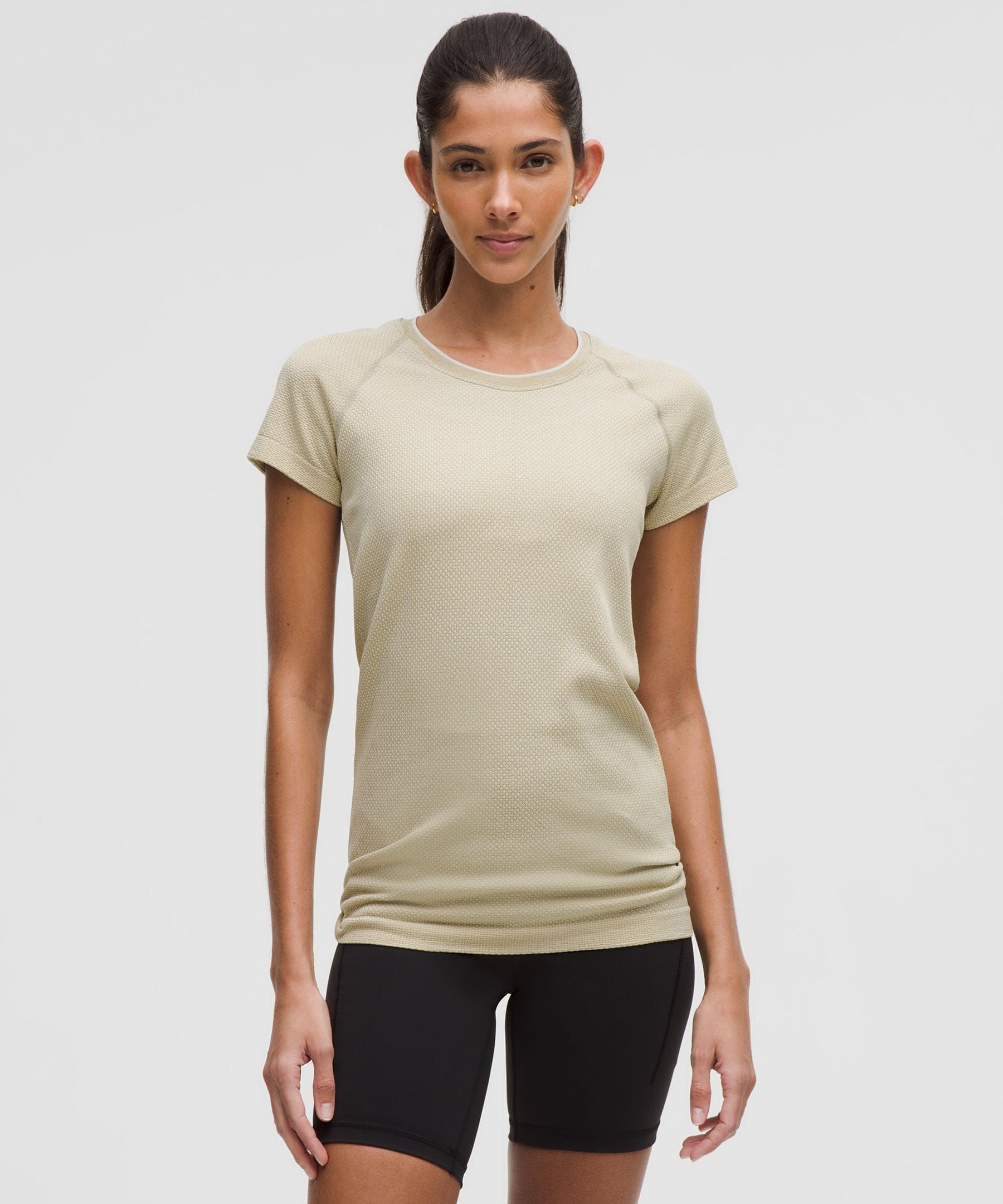 Lululemon Women's Swiftly Tech Short - Sleeve Shirt 2.0 Hip Length *Textured Knit