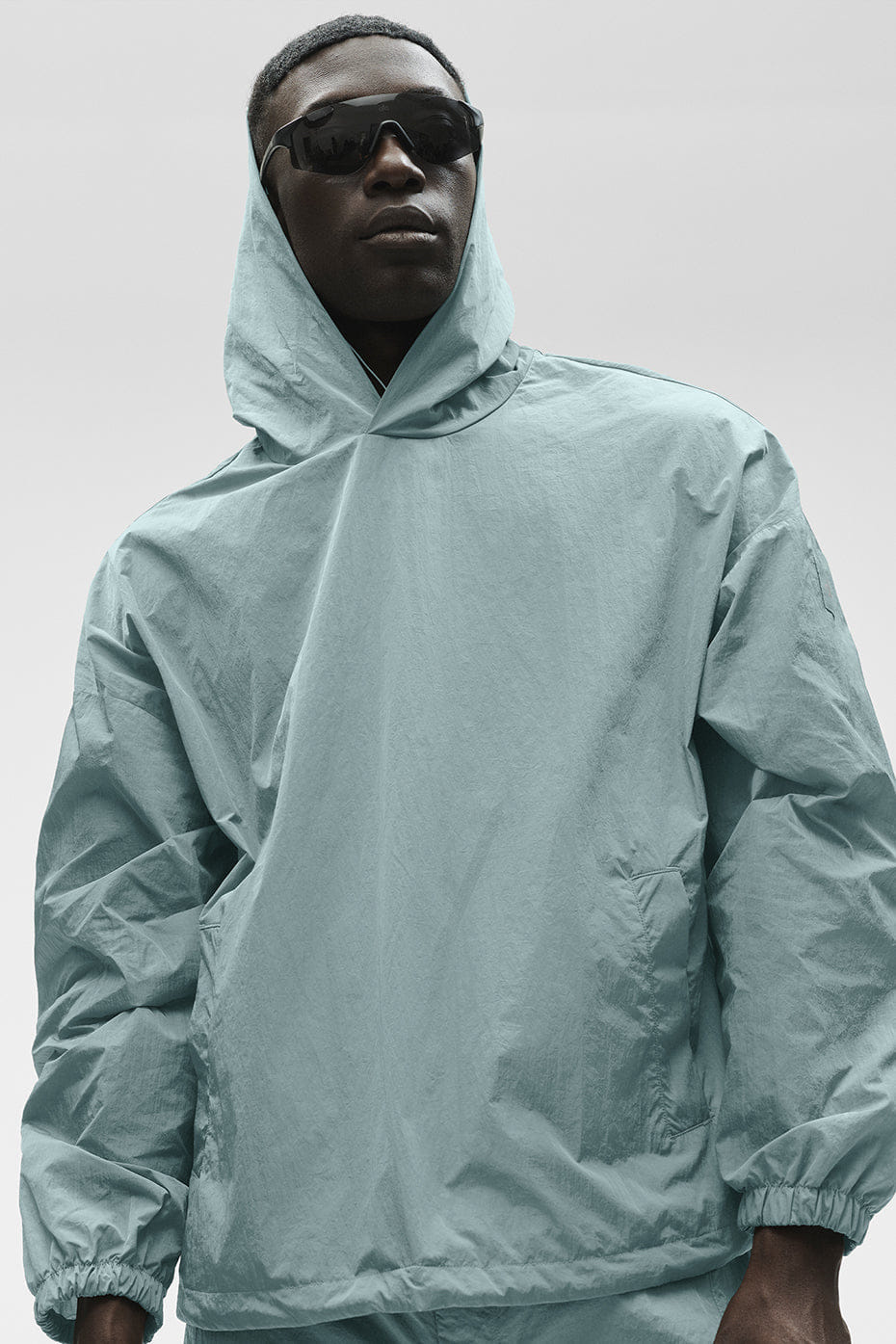 ALO Yoga Axis Hooded Pullover