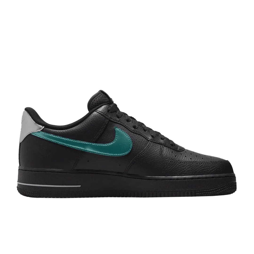 Nike Air Force 1 07 BlackWolf GreyMetallic Silver