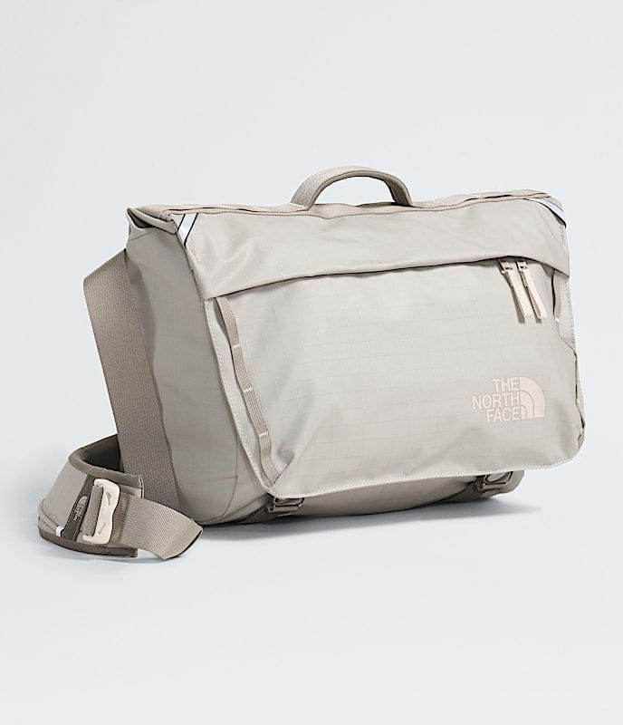 The North Face Base Camp Voyager Messenger Bag Soapstone/Stone Slab TNF Black/Asphalt Grey