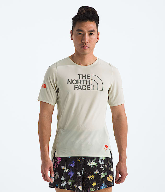 The North Face Men Summit Series High Trail Short - SleeveGraphic Calacatta