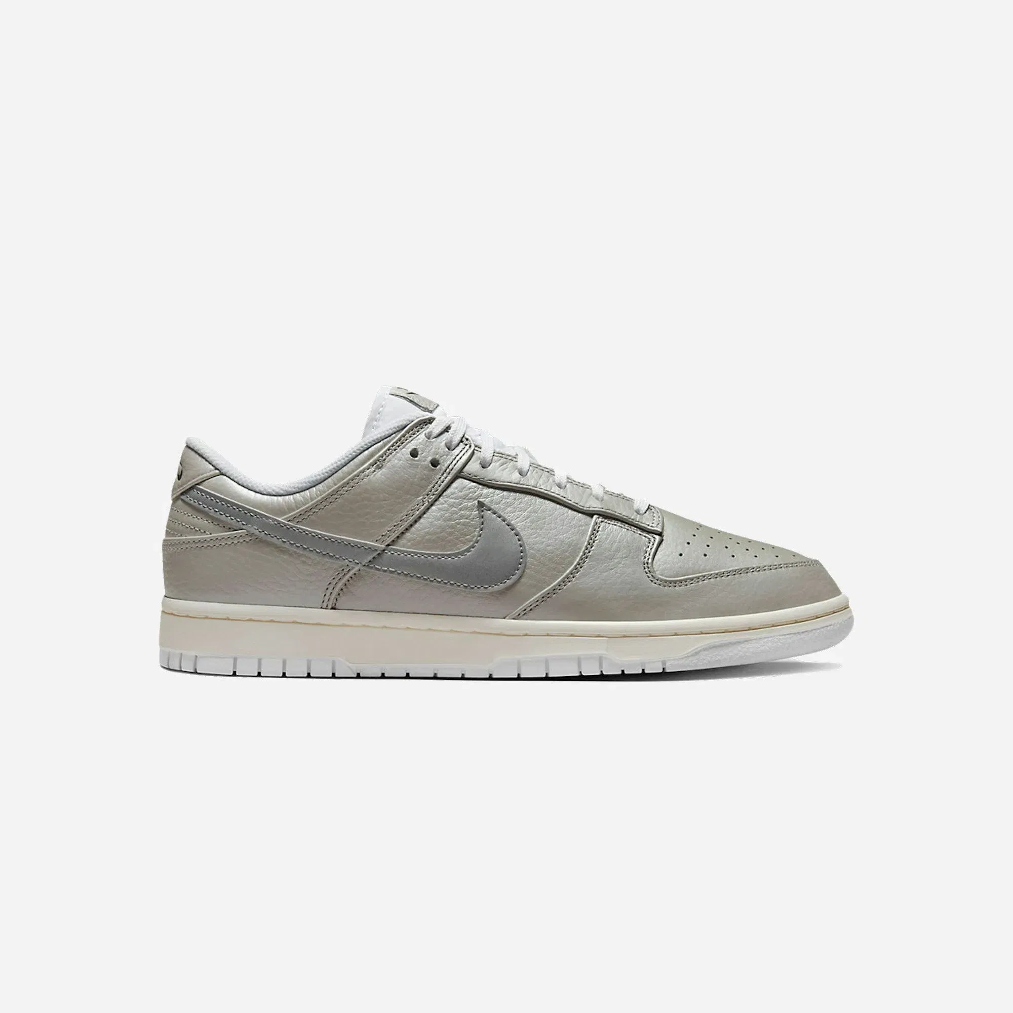 Nike Dunk Low Metallic Silver