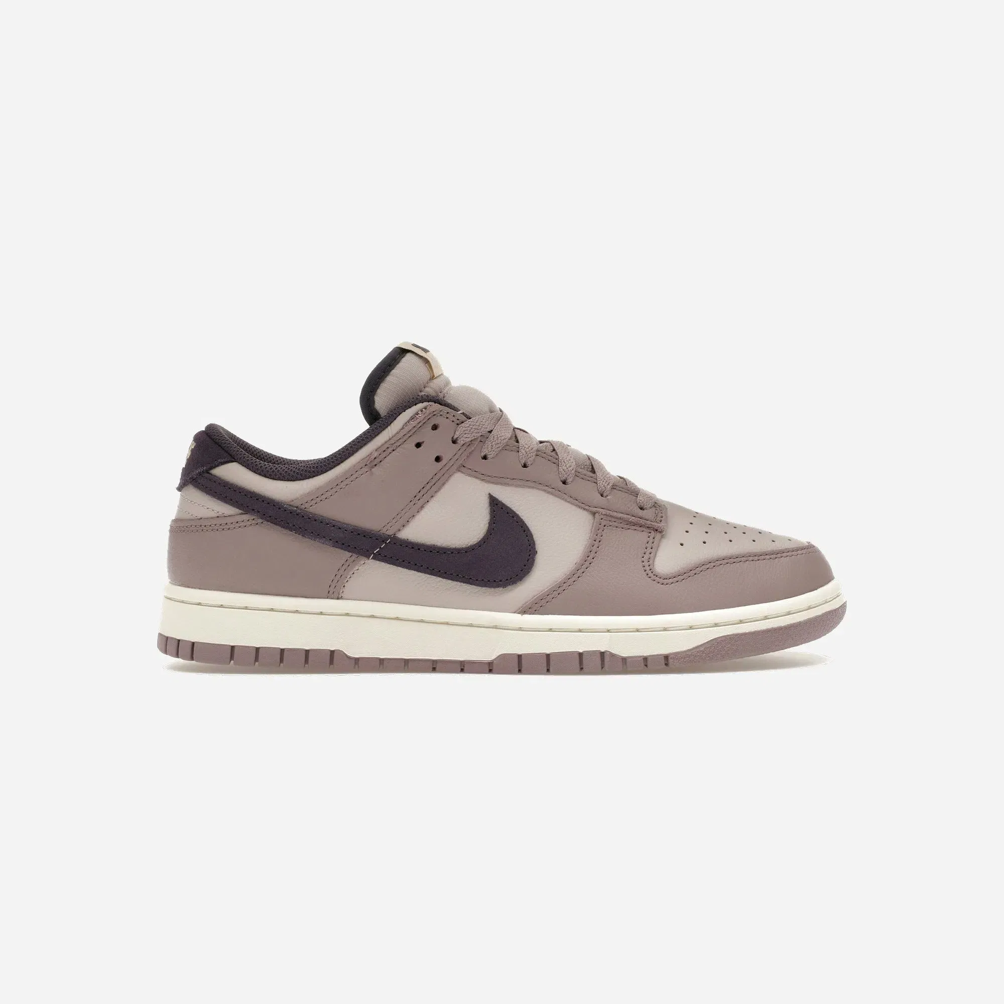 Nike Dunk Low Se Light Violet Ore