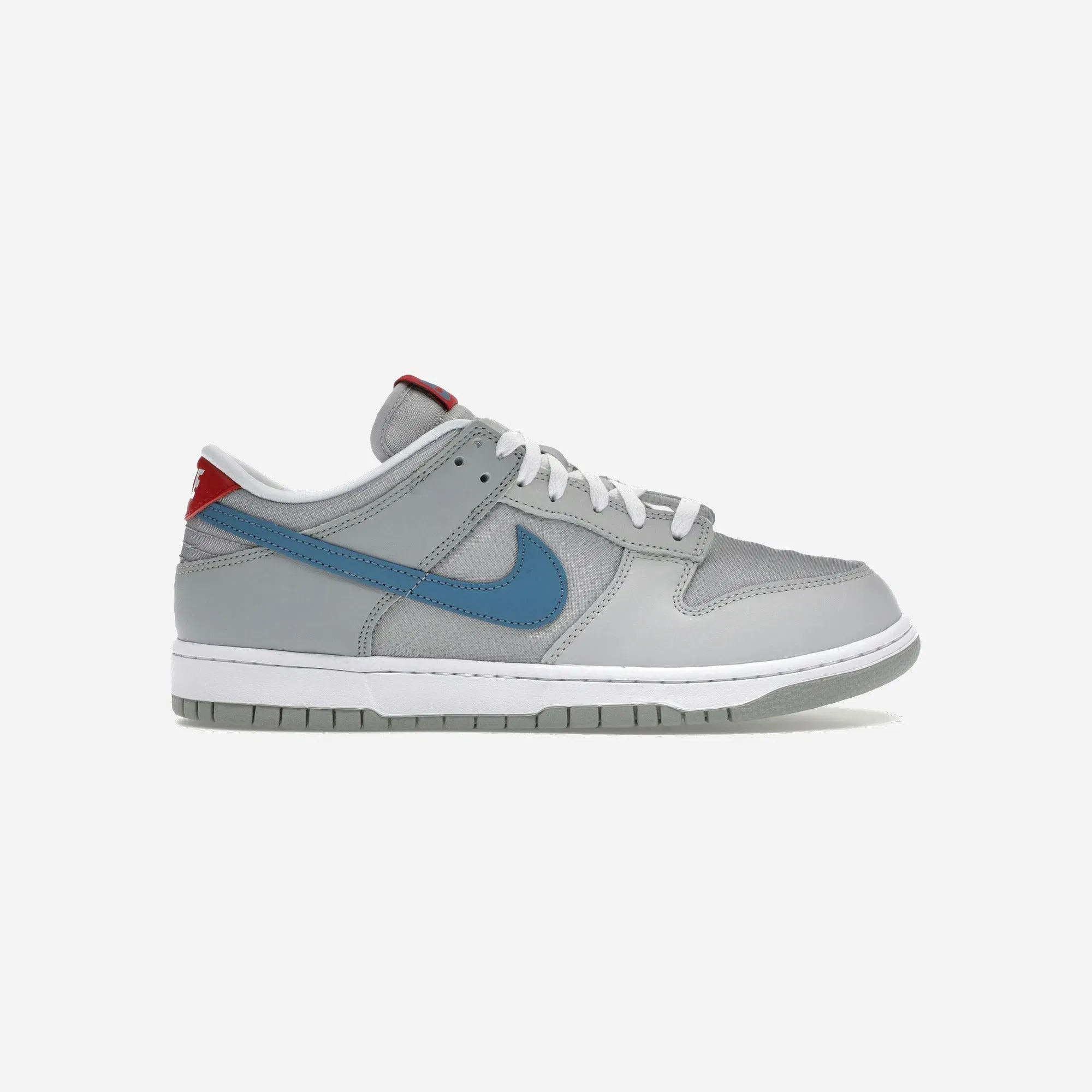 Nike Dunk Low Silver Surfer 2024