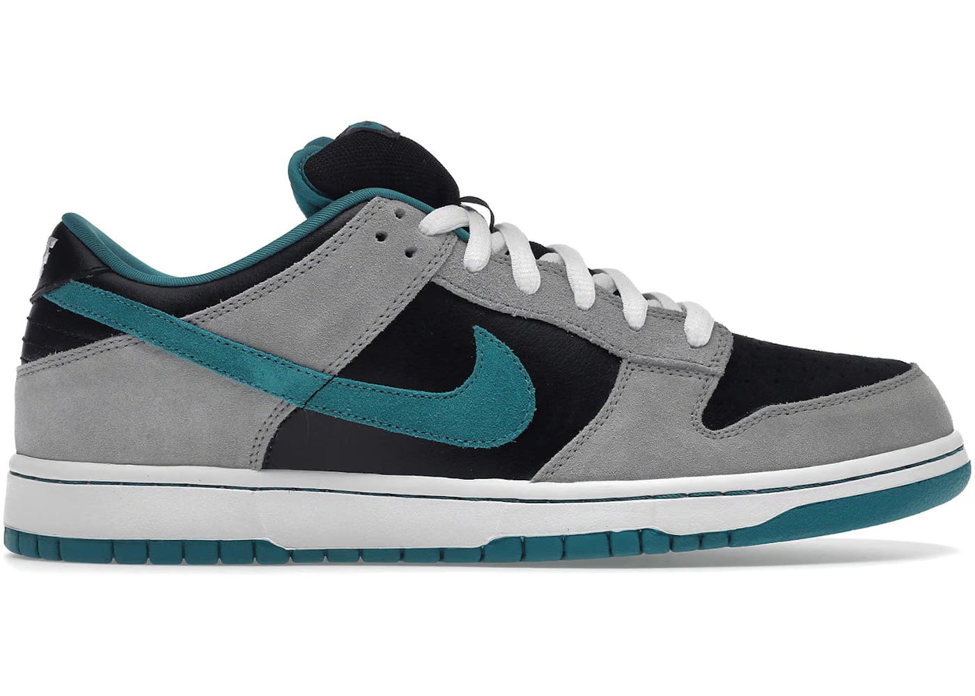 Nike Sb Dunk Low Chrome Ball Incident