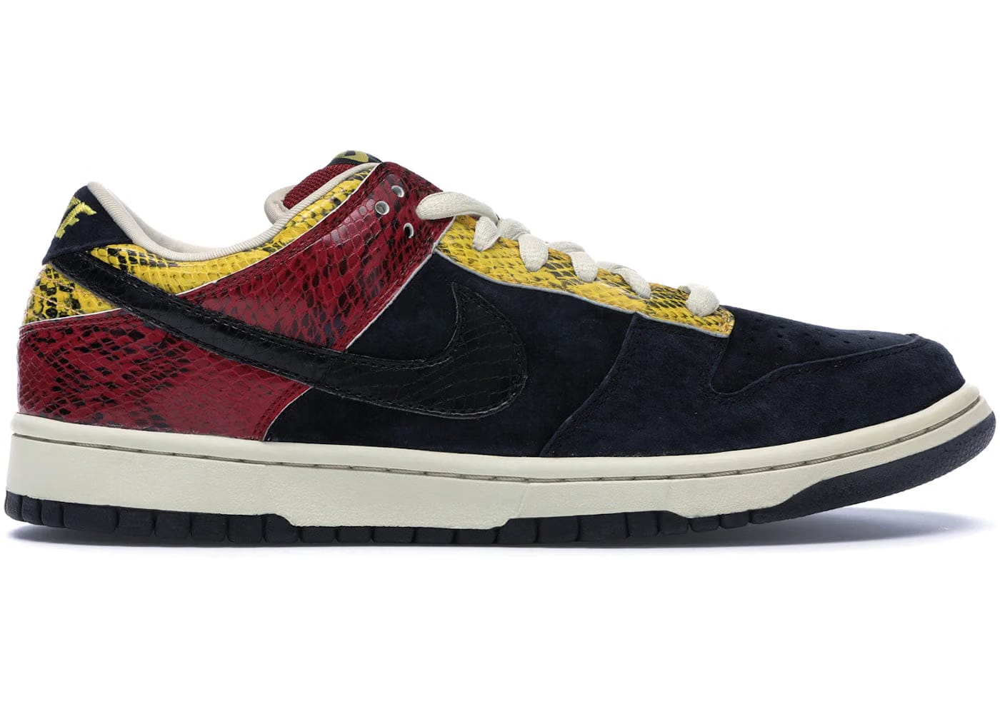 Nike Sb Dunk Low Coral Snake