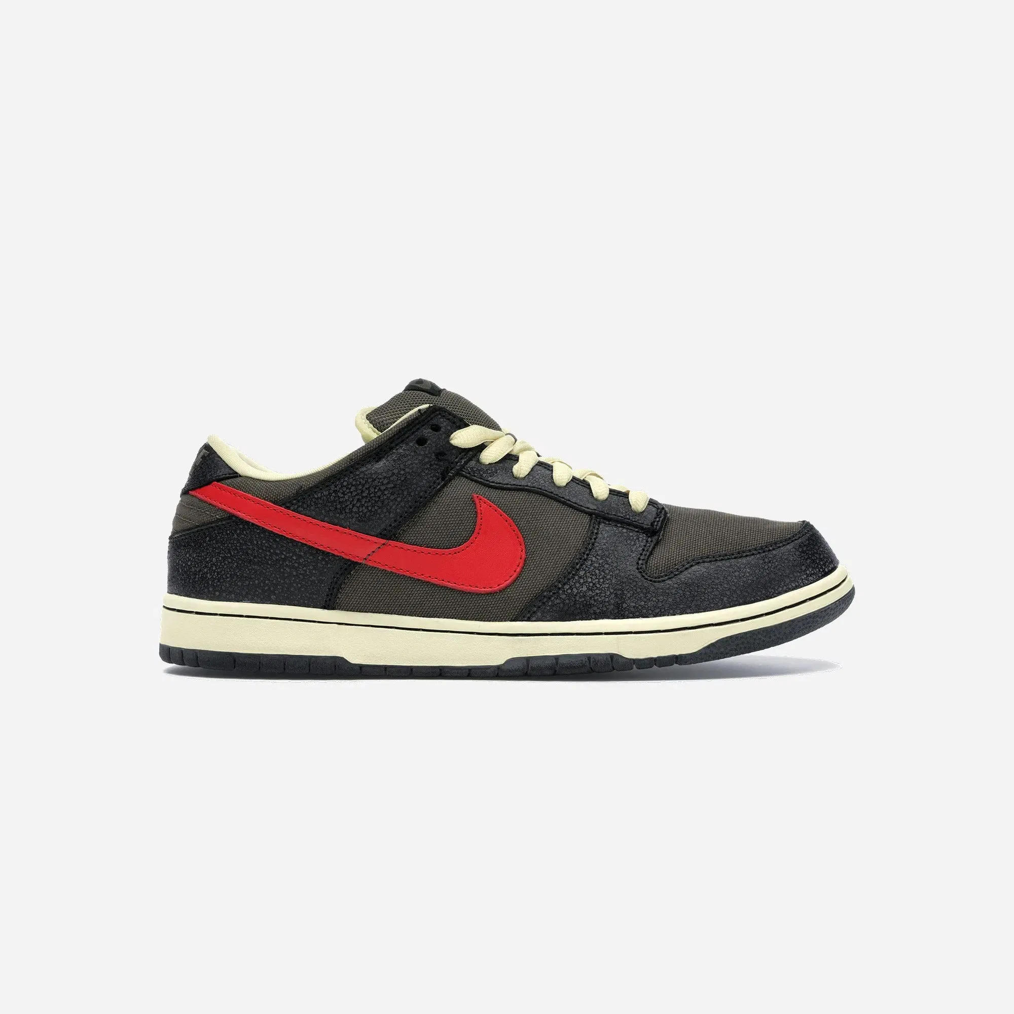 Nike Sb Dunk Low Iron Man