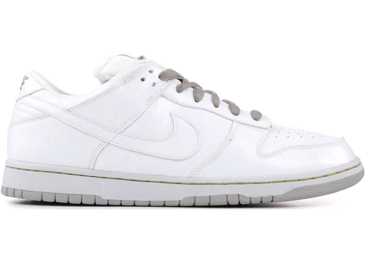 Nike Sb Dunk Low Medicom 4