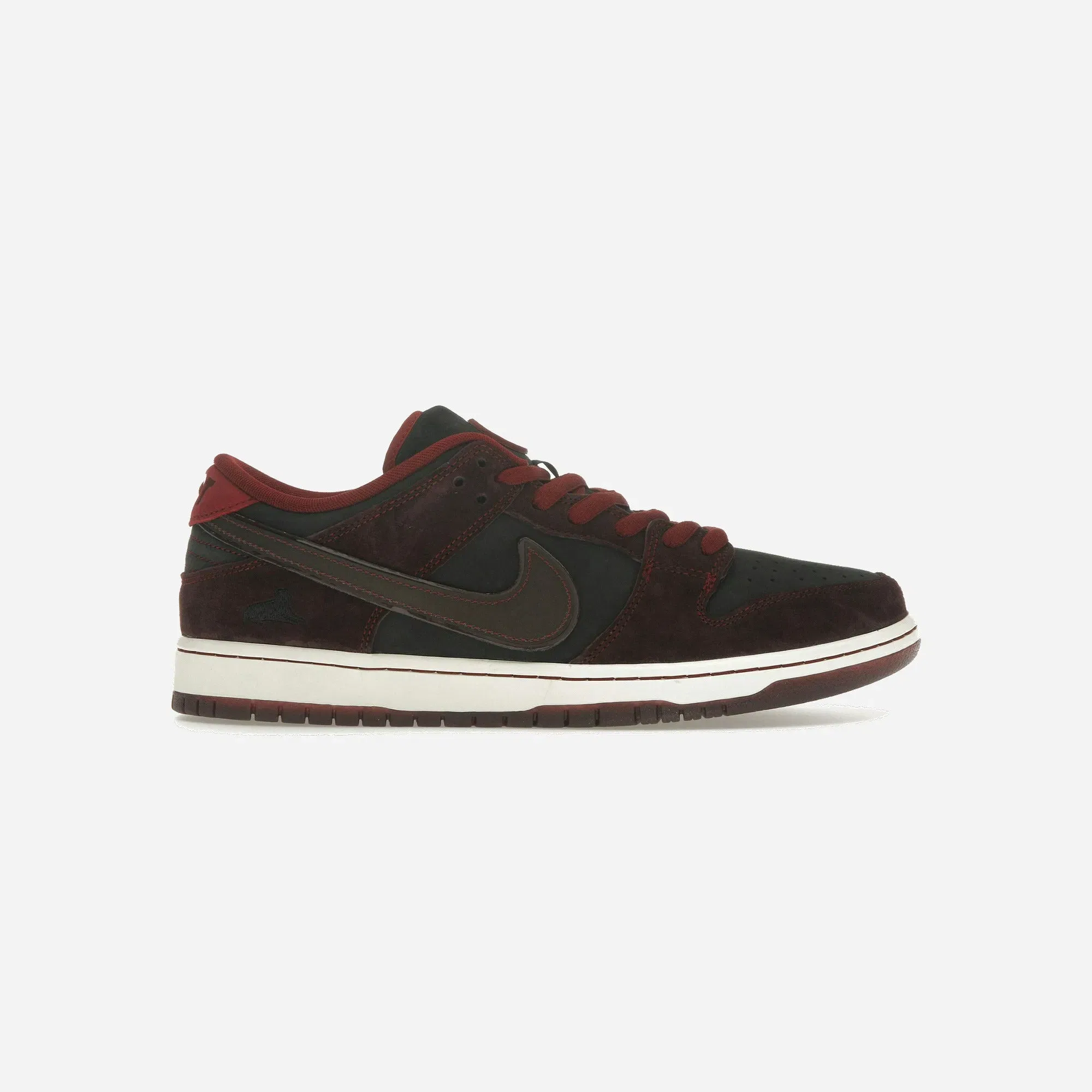 Nike Sb Dunk Low Riot Skateshop Special Box