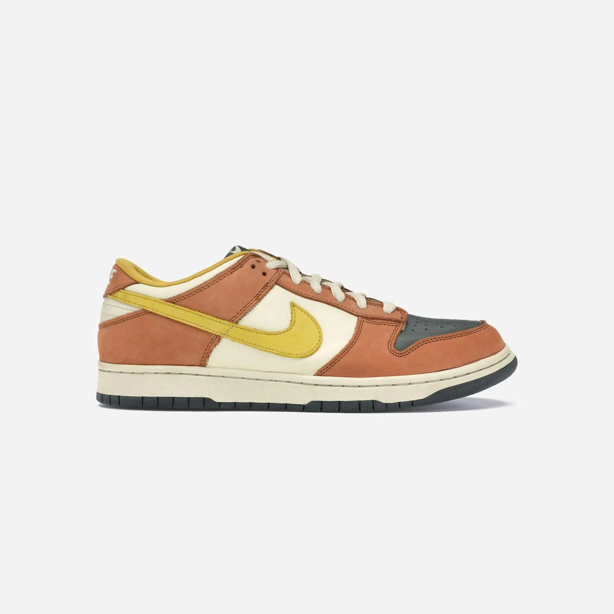 Nike Sb Dunk Low Vapour Mineral Yellow