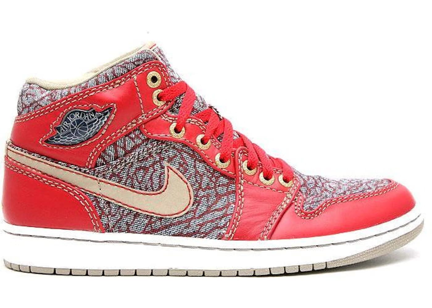 Jordan 1 Retro Levis W/ No Pants And T-Shirt