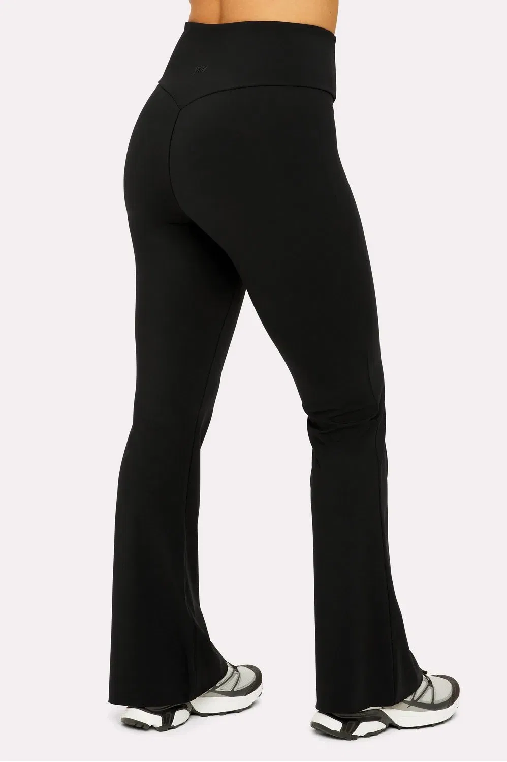 Fabletics Ultra - Smooth Flare Legging
