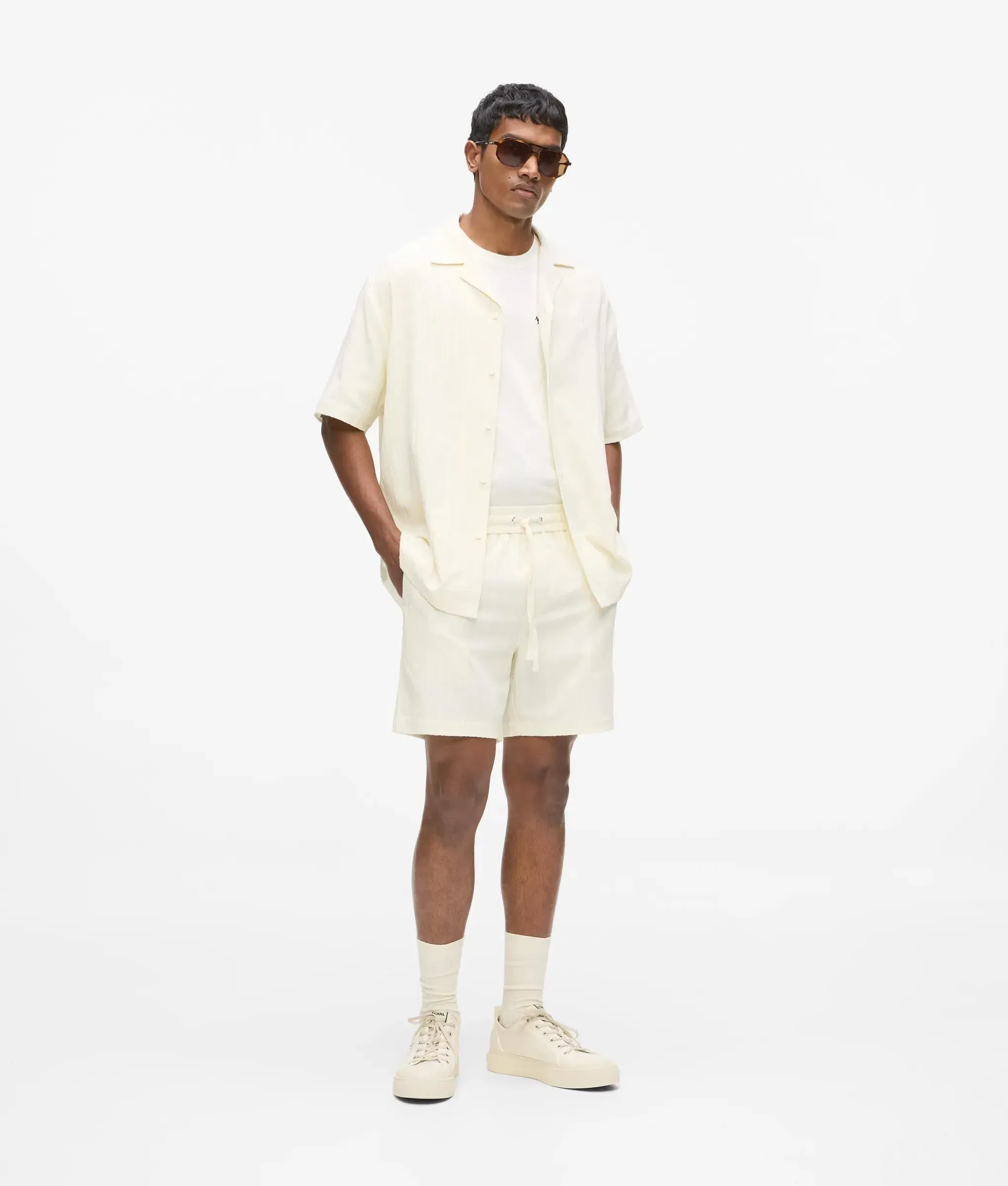 Karl Lagerfeld Textured Shorts Cannoli Cream