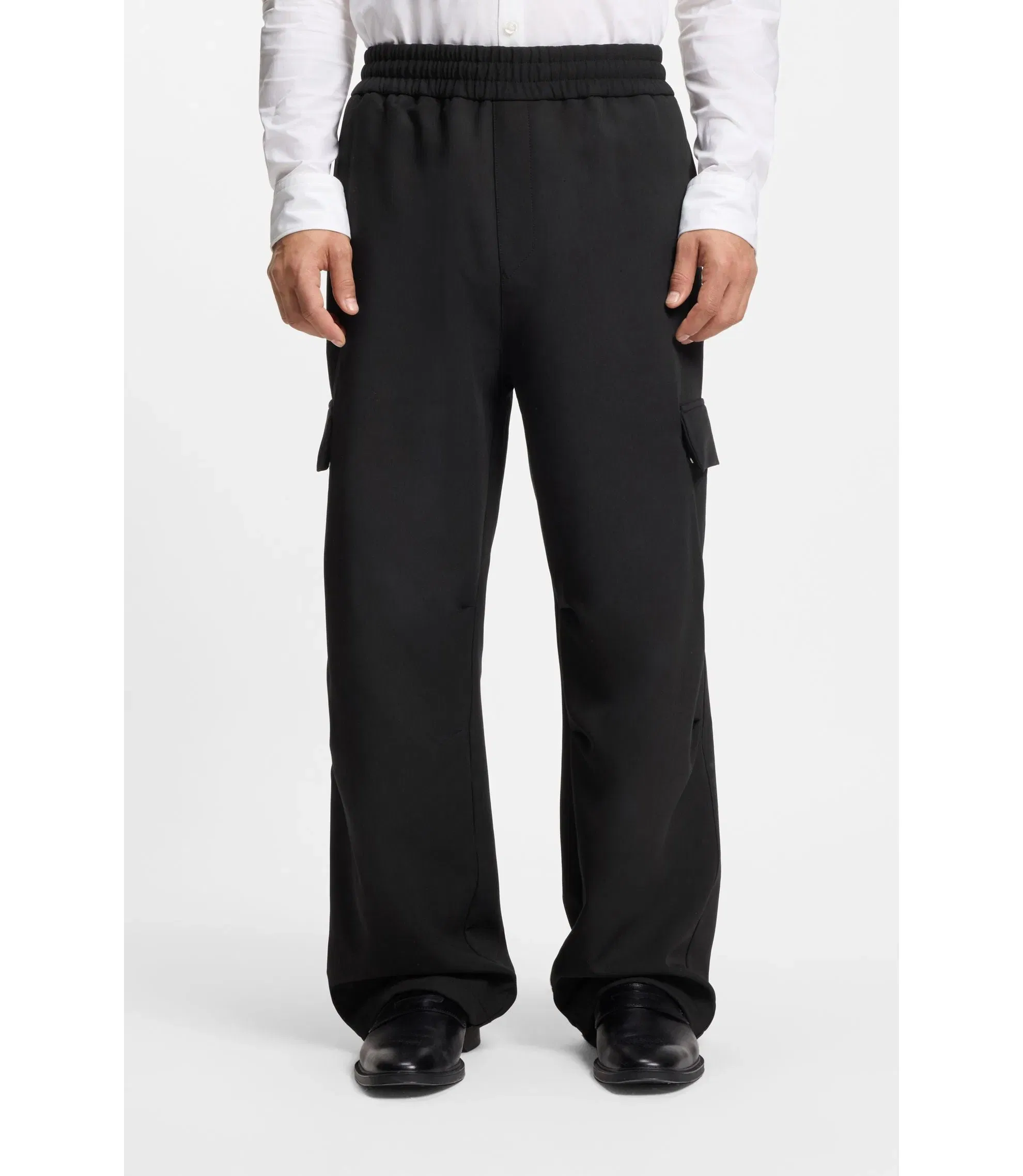 Hugo Relaxed Fit Trousers With Cargo Pockets Black