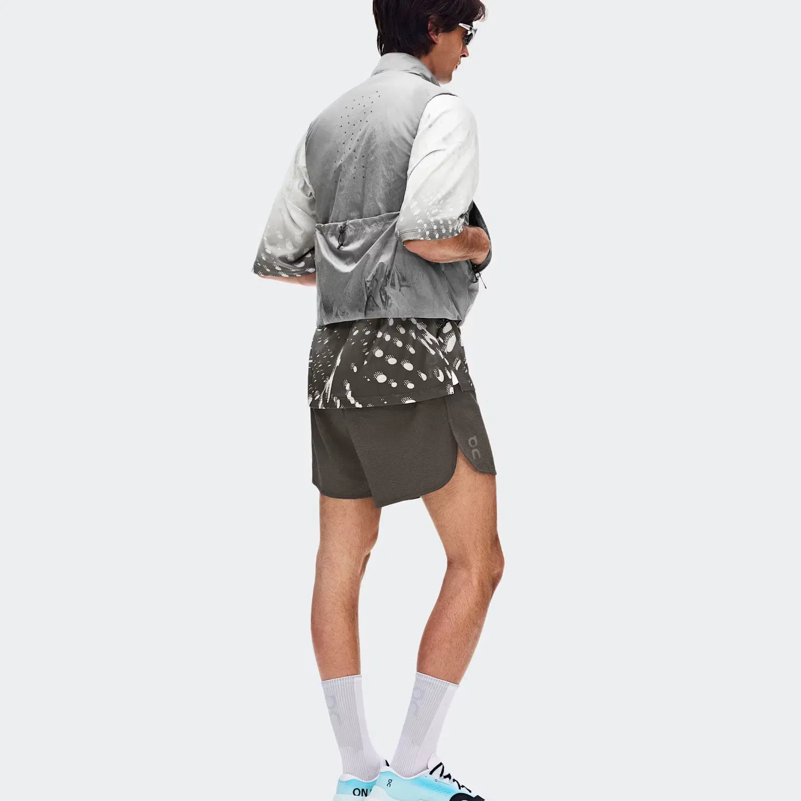 On Performance Volt Vest Glacier