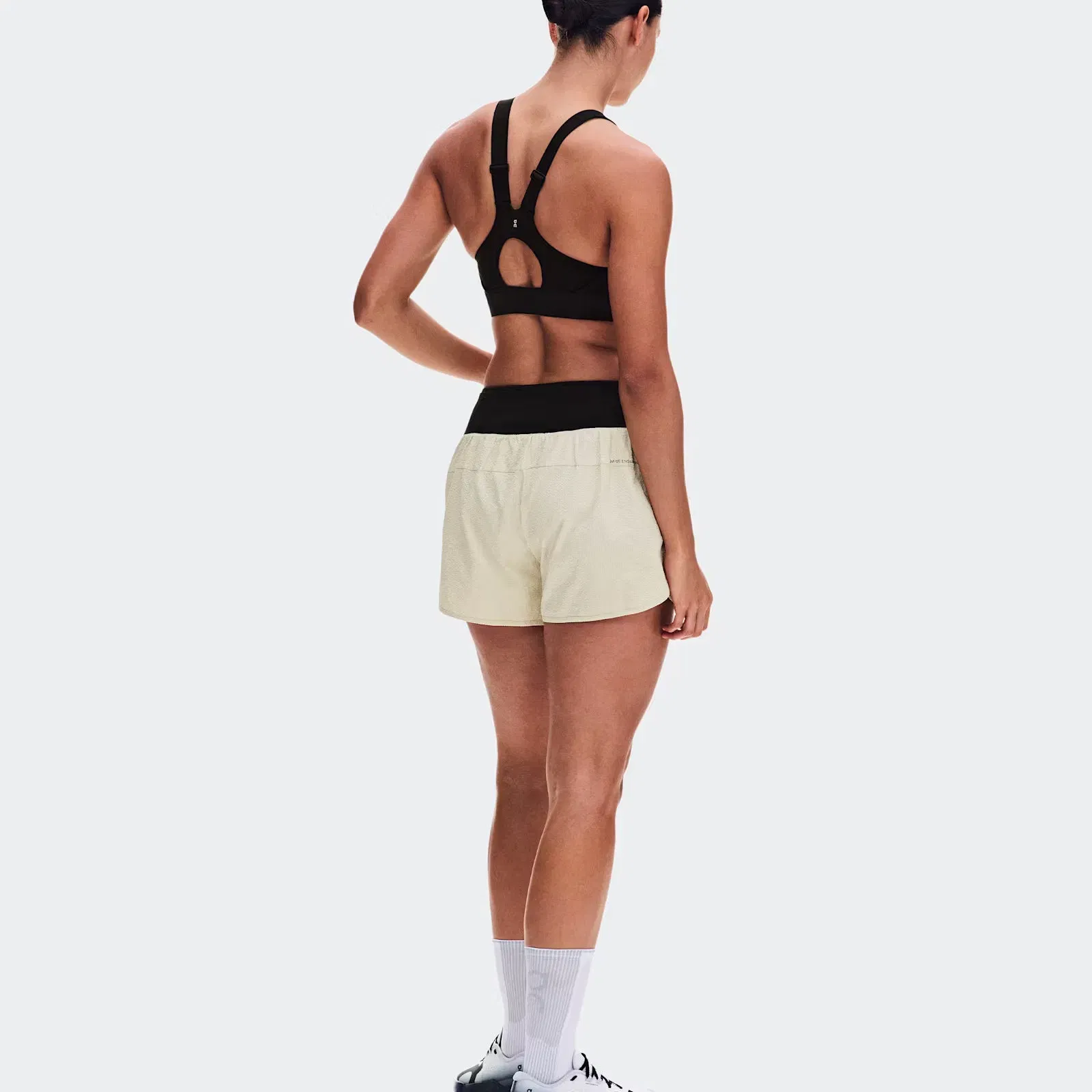 On Performance Volt Shorts Hare (Women'S)