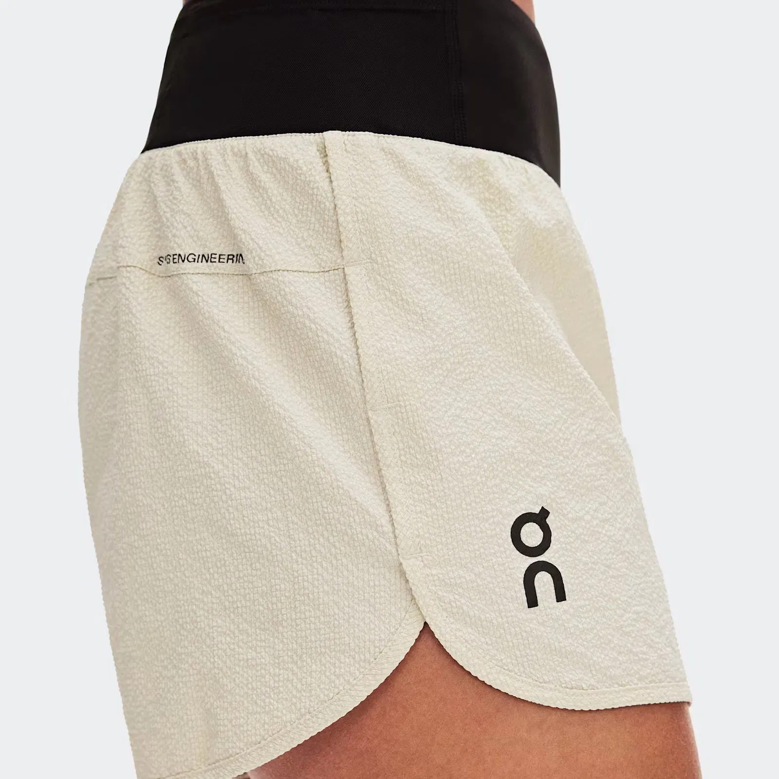 On Performance Volt Shorts Hare (Women'S)