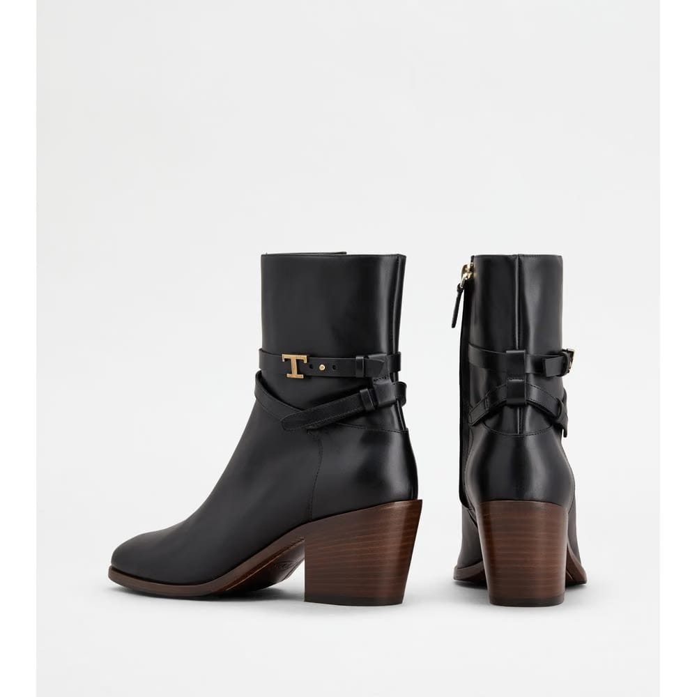 Tods Ankle Boots In Leather Black Womens
