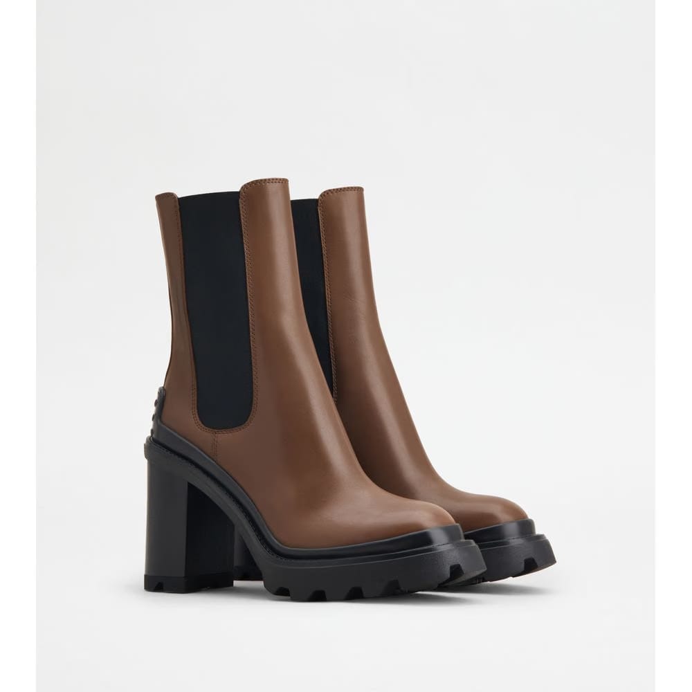 Tods Ankle Boots In Leather Brown Womens