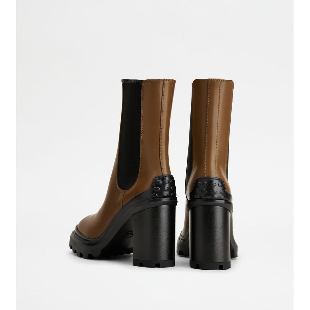 Tods Ankle Boots In Leather Brown Womens