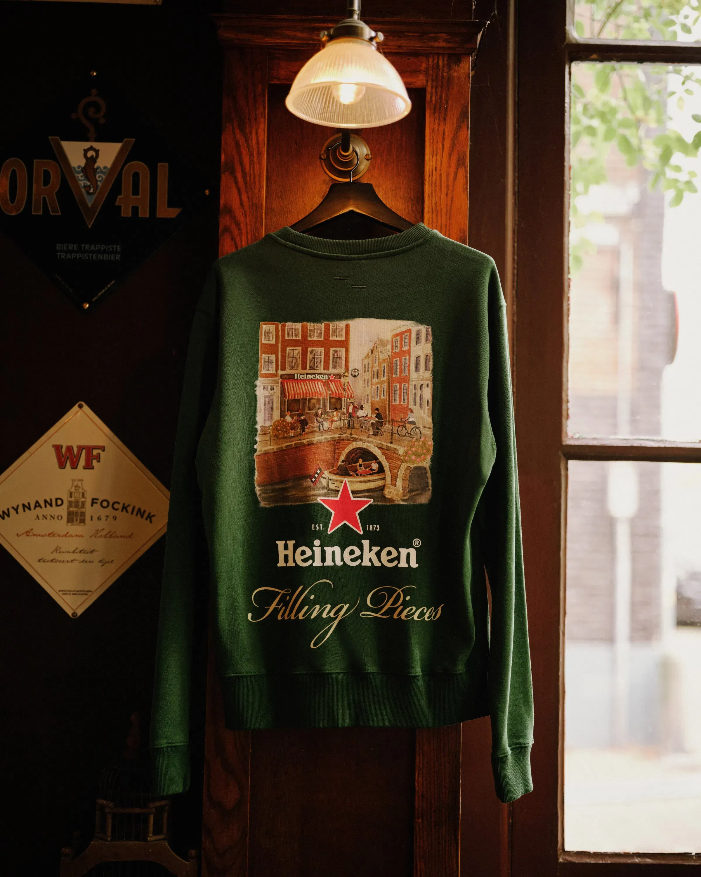 Trendmaven Sweatshirt Heineken Cafe Green
