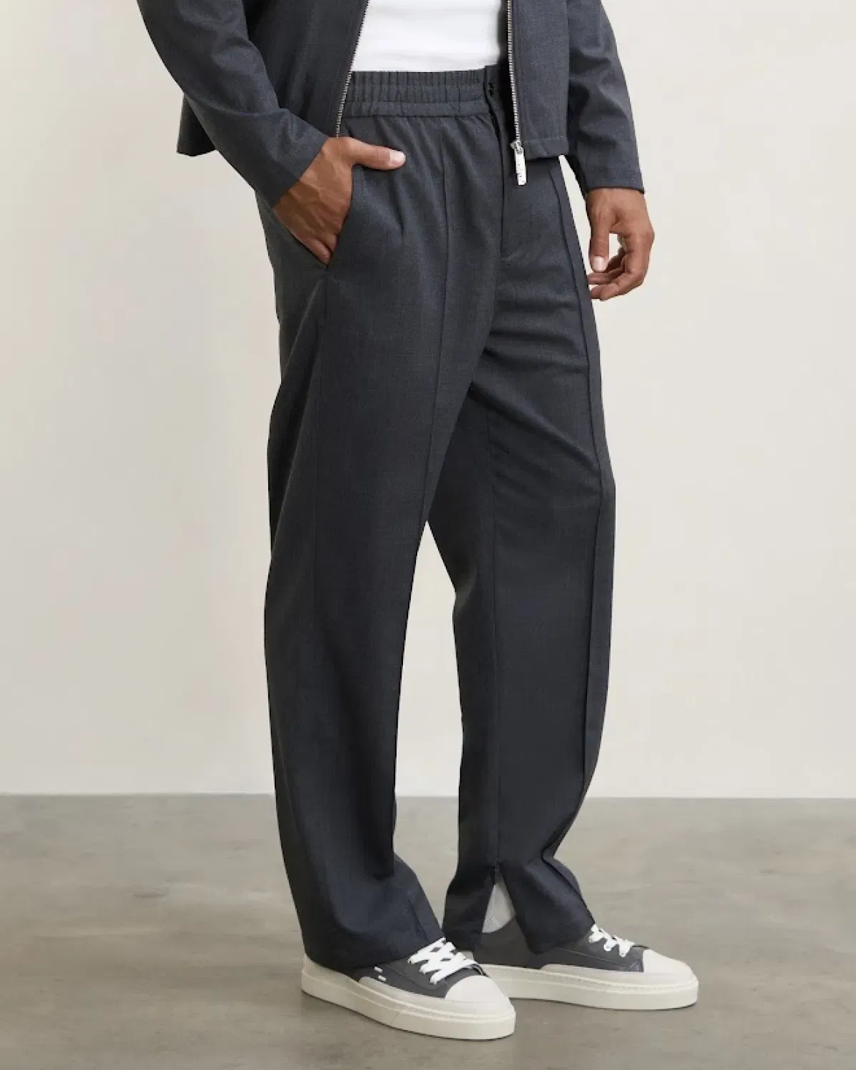 Entry Luxury Coach Pants Twill Wool Grey