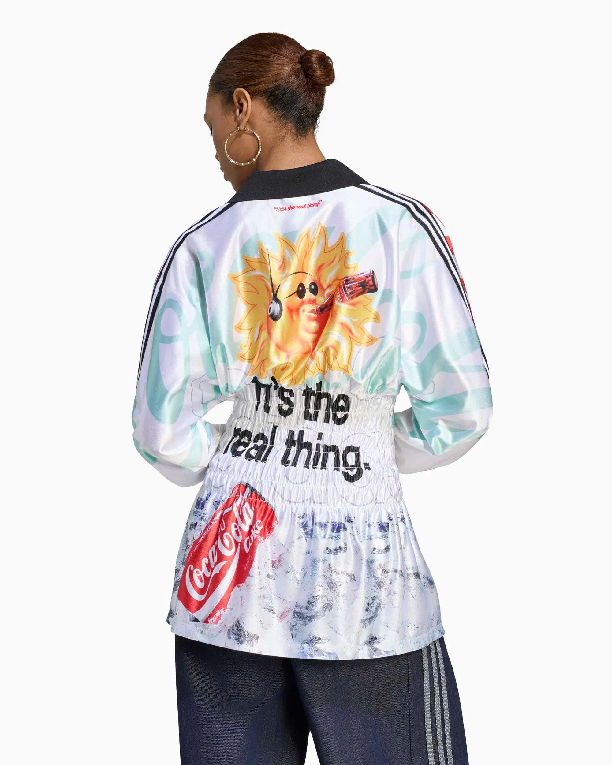 adidas Jersey T-Shirt con gráfico Slim de manga larga adidas Originals x Coca-Cola Mash Up Smoked para mujer