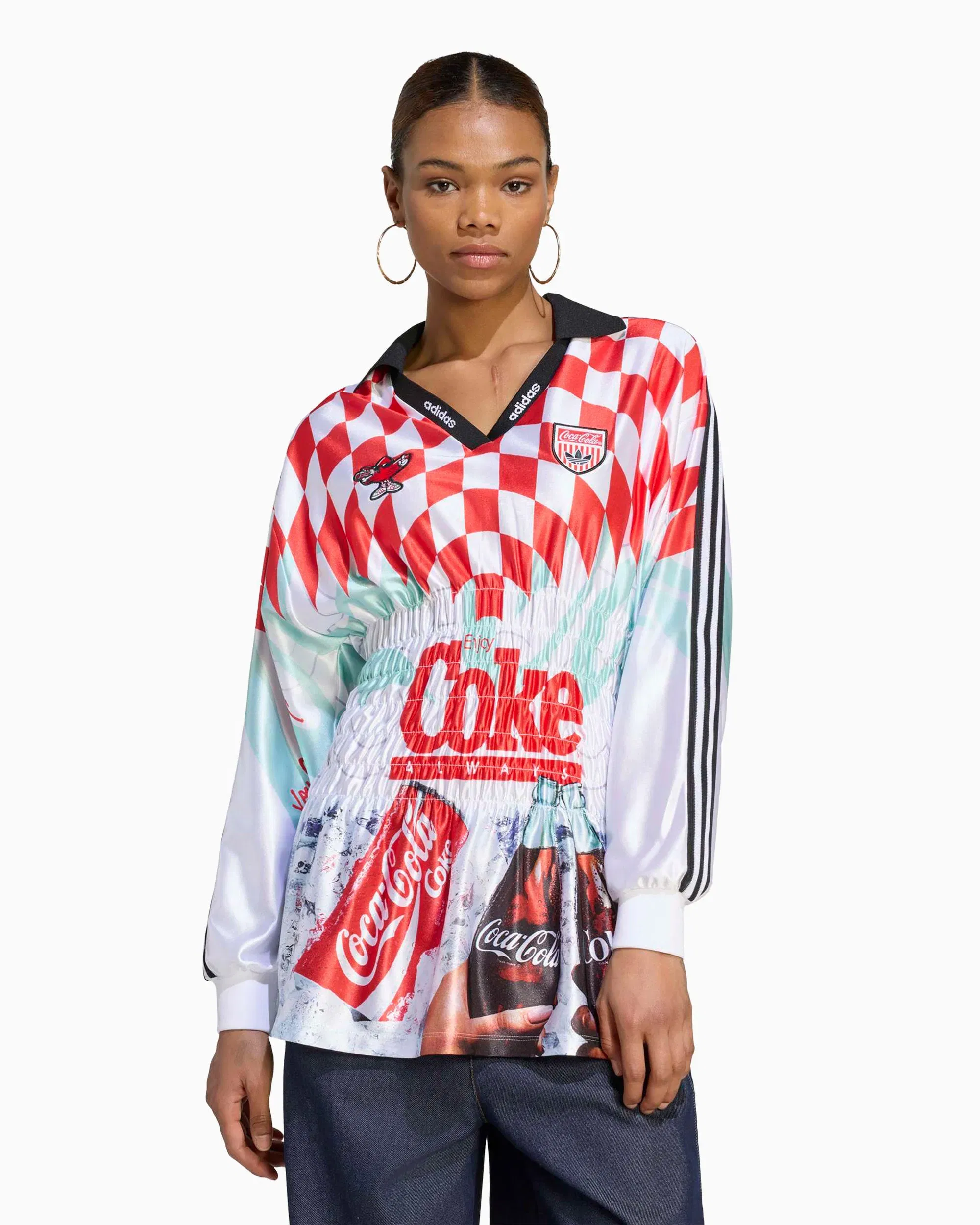adidas Jersey T-Shirt con gráfico Slim de manga larga adidas Originals x Coca-Cola Mash Up Smoked para mujer