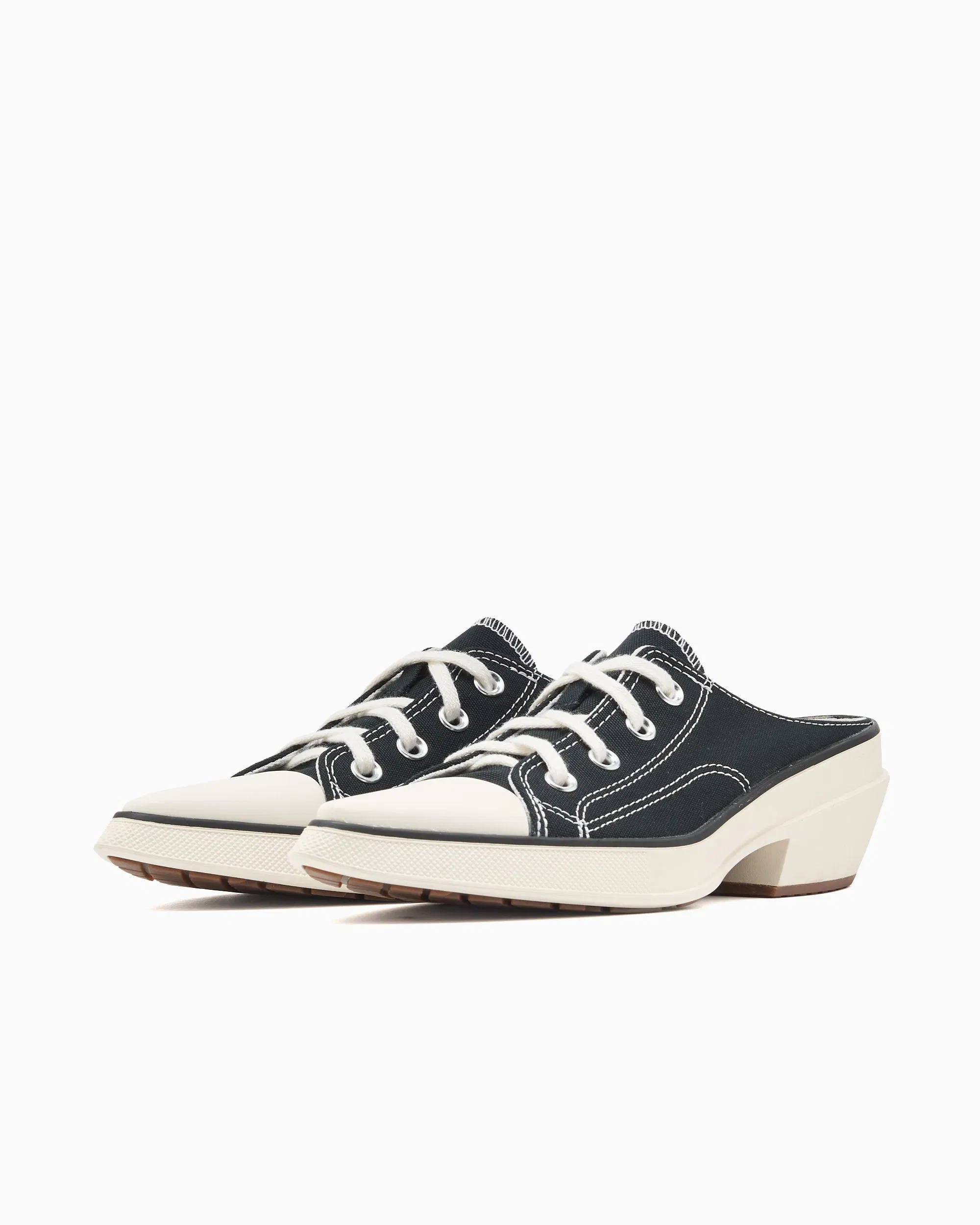 Converse Chuck 70 De Luxe Pointed Mule Heel