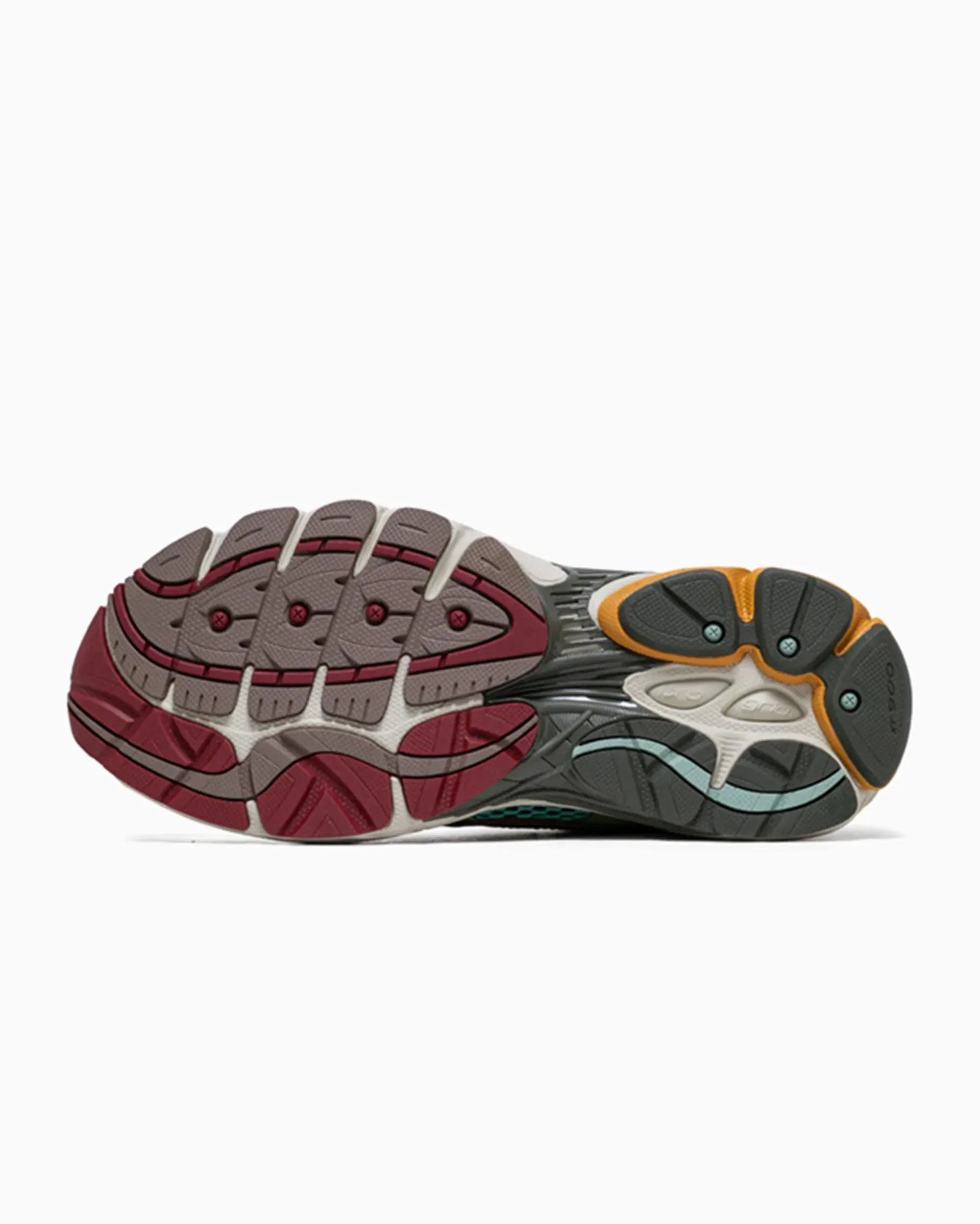 Saucony x Sneakers Politics Progrid OMNI 9 "Sportsman's Paradise"