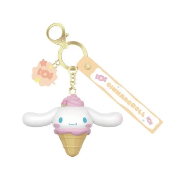 Langbowang Holly Box Sanrio Characters Snack Charm Vinyl Keychain - Cinnamoroll
