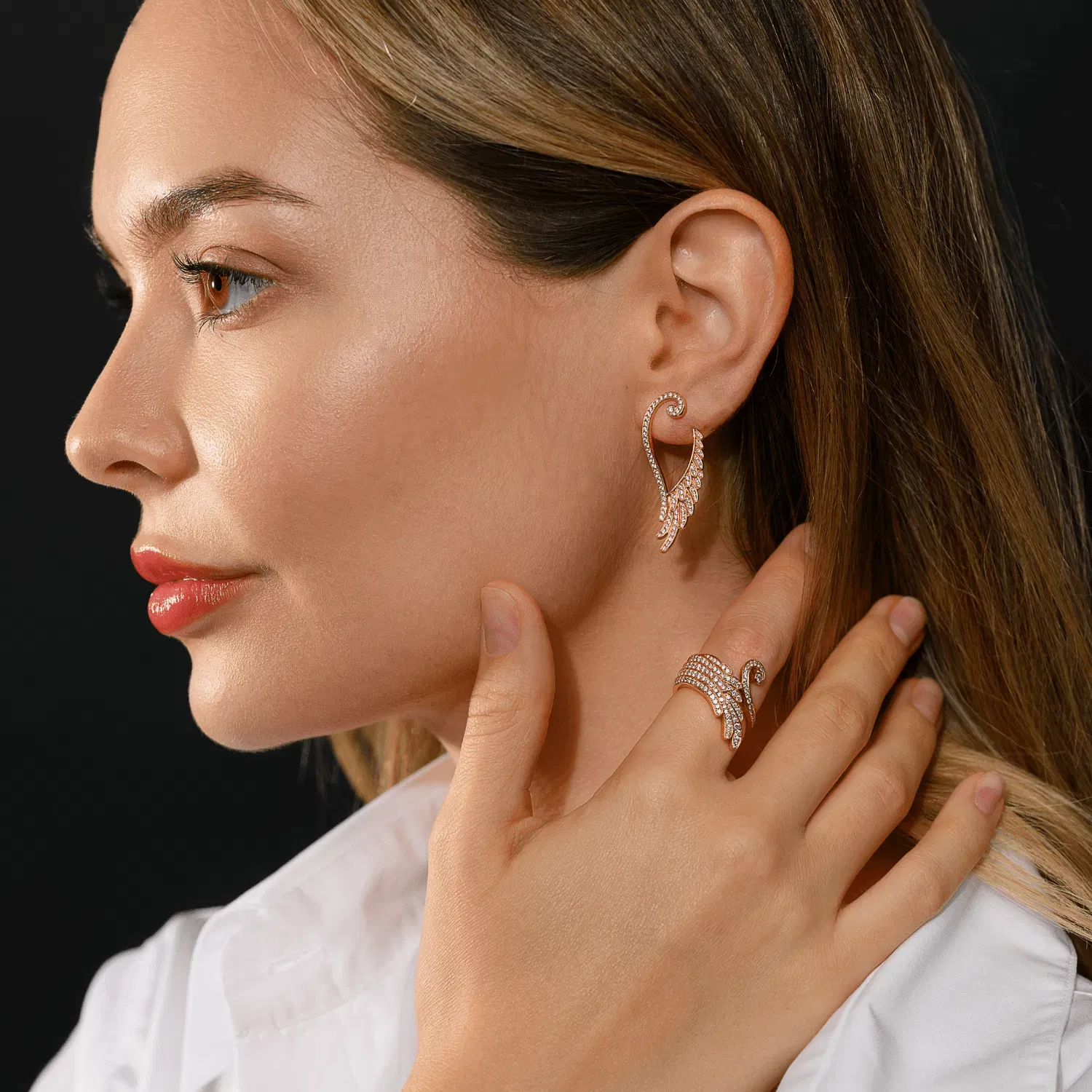 Garrard Wings Embrace Diamond Ring in 18K Rose Gold