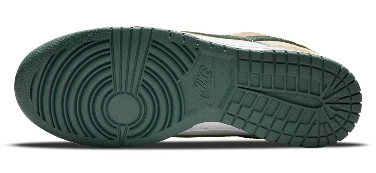 Nike Dunk Low SE 'Multi Camo' (GS)