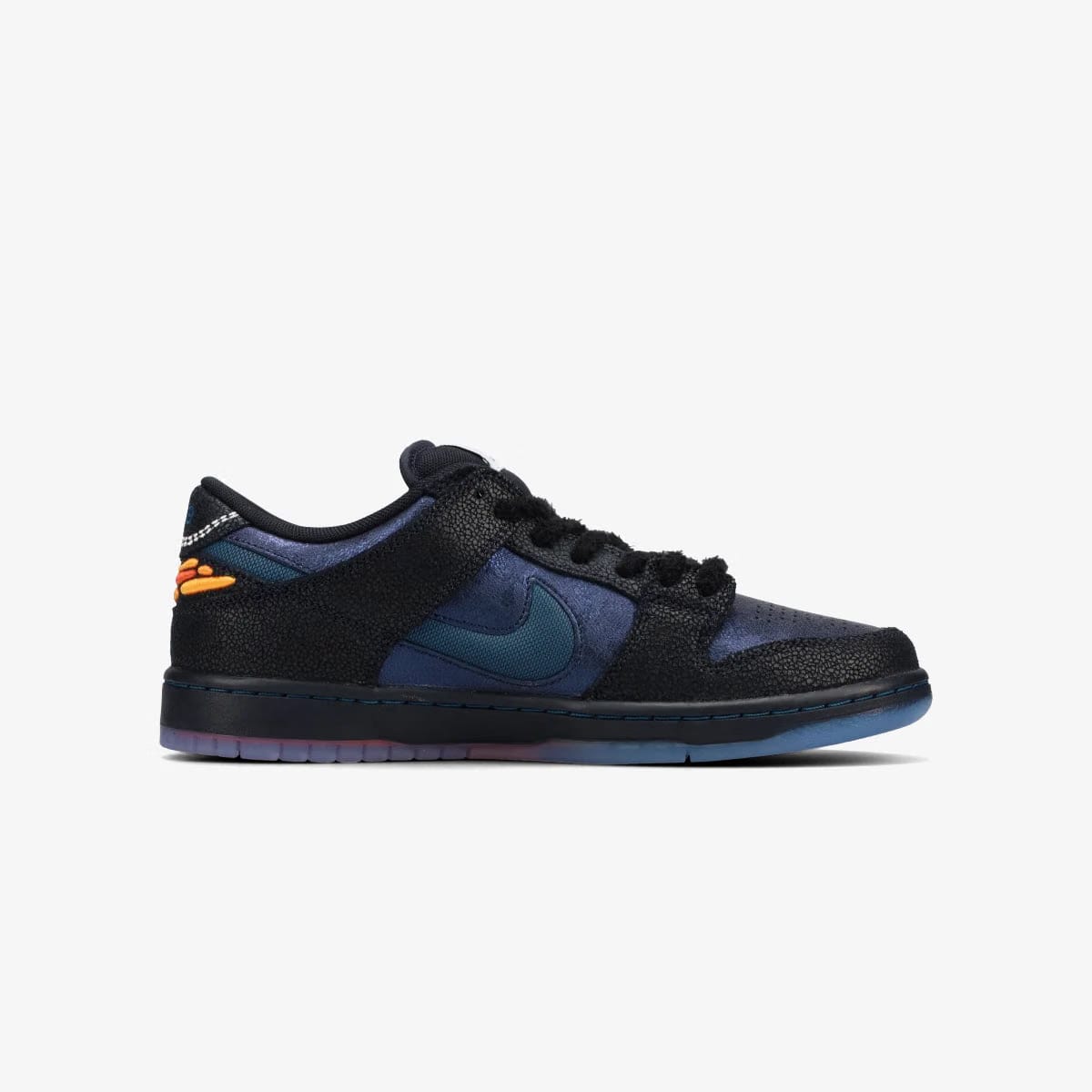 NIKE SB DUNK LOW PRO QS × BLUETILE