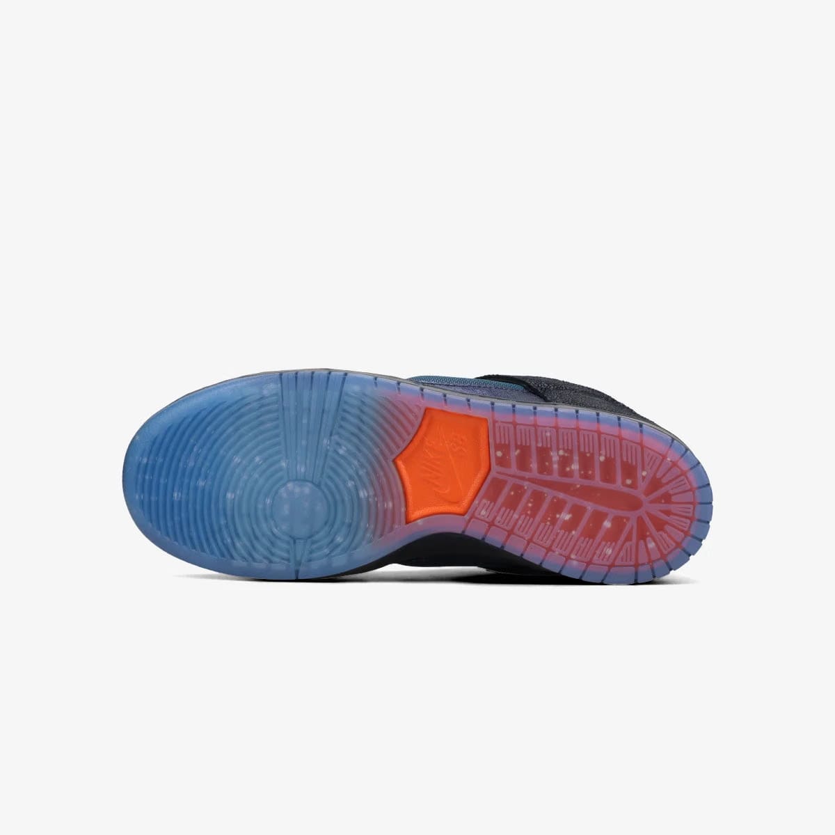 NIKE SB DUNK LOW PRO QS × BLUETILE