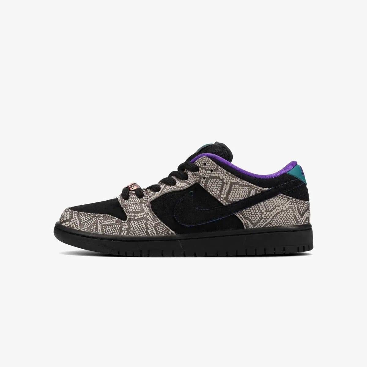 NIKE SB DUNK LOW PRO × DASHAWN JORDAN