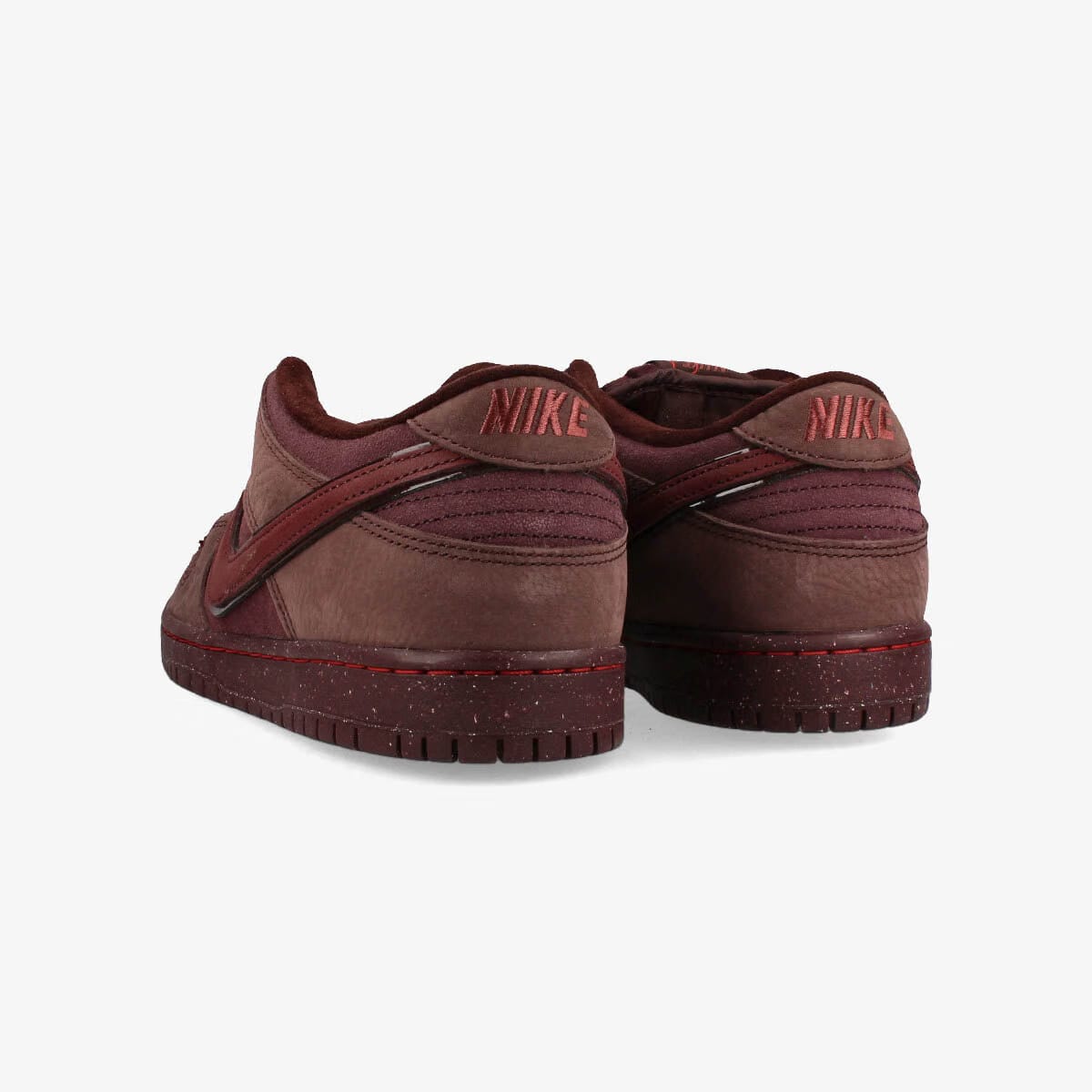 NIKE SB DUNK LOW PRM