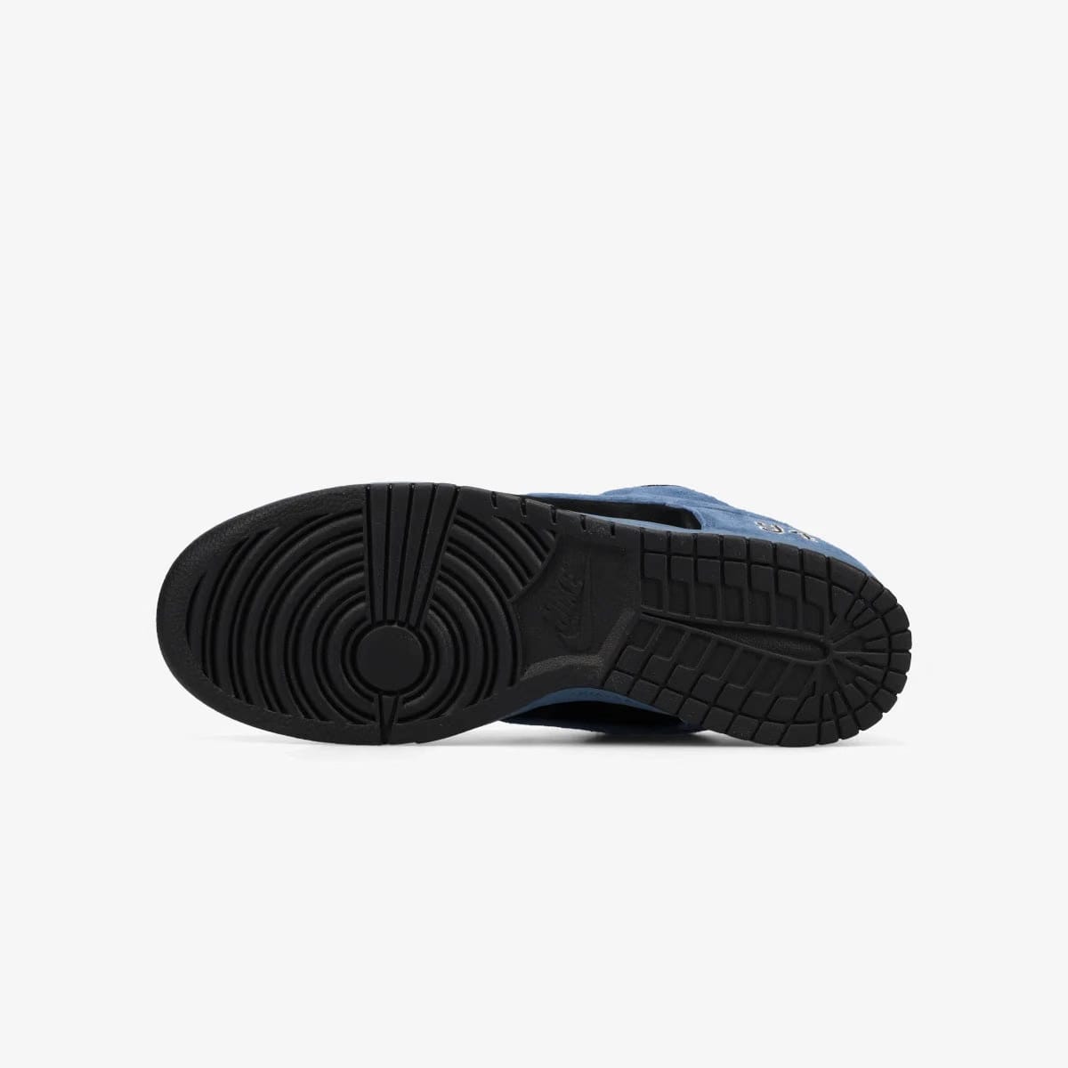 NIKE SB DUNK LOW × SUPREME -NORTH AMERICA EXCLUSIVE-
