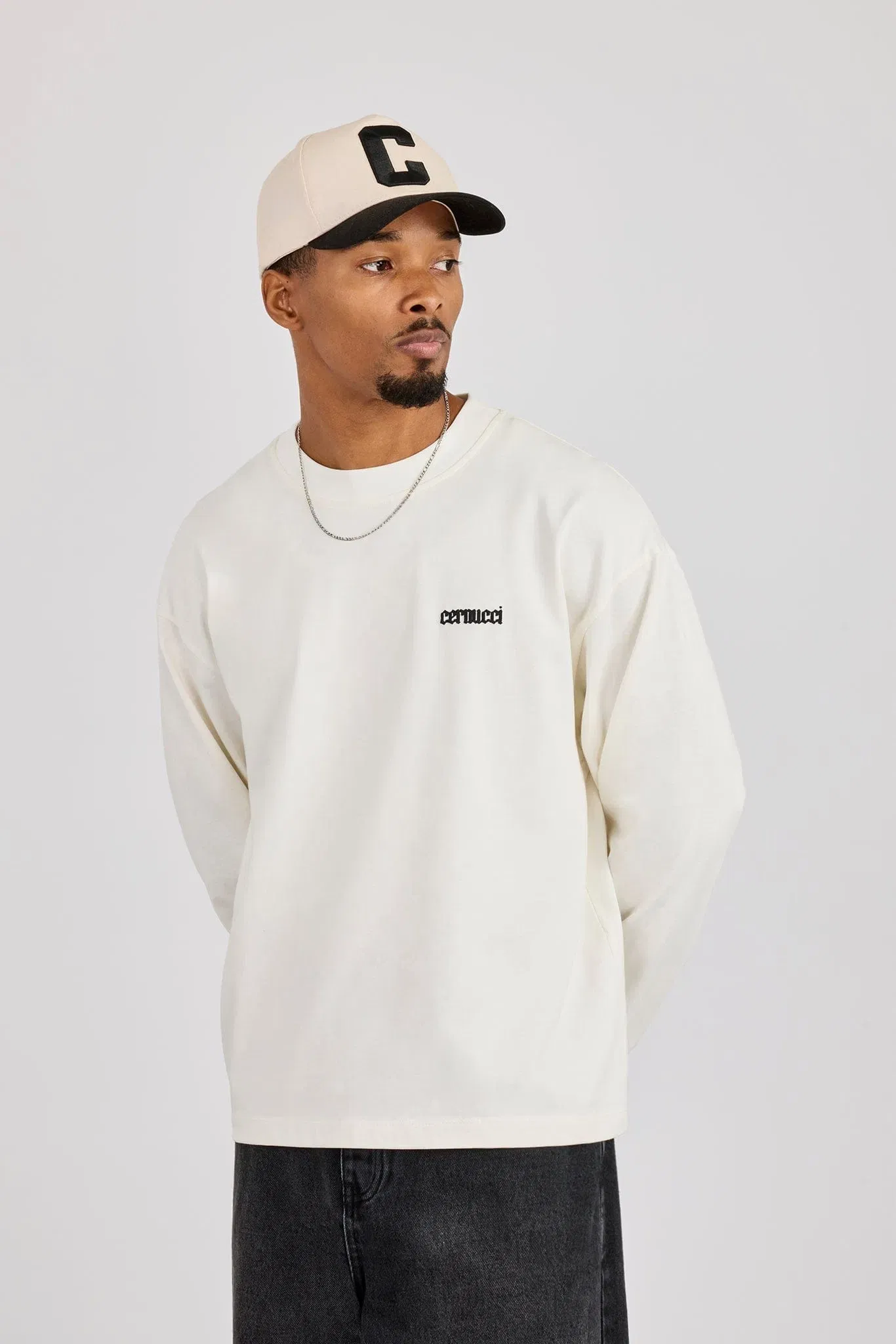 Cernucci Long Sleeve Rio Graphic Print T-Shirt - Off White