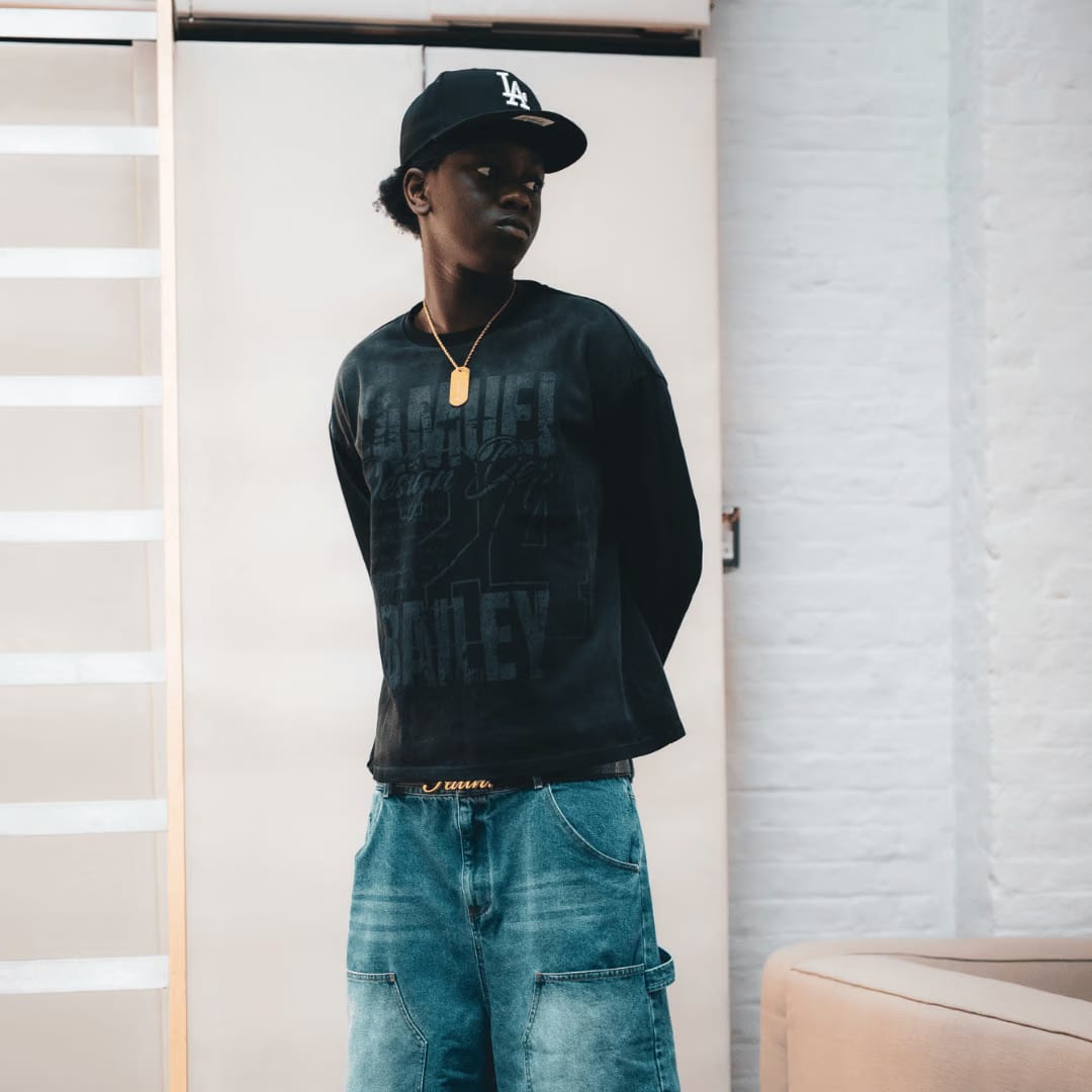 Samuel Bailey Signature Washed Long Sleeve Tee