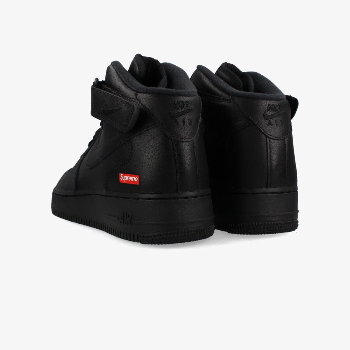 NIKE AIR FORCE 1 MID SP × SUPREME